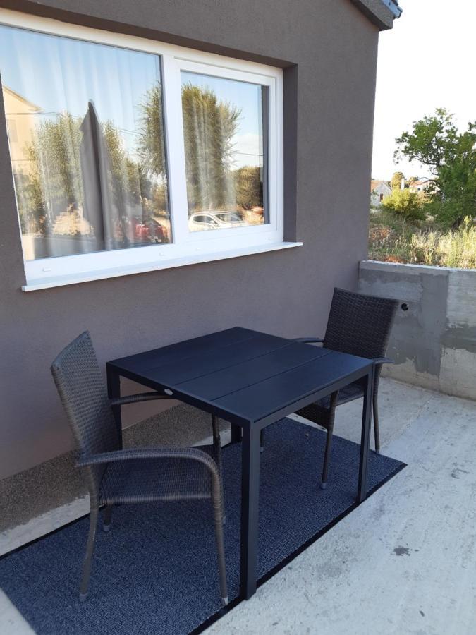 Little Olive Tree House Διαμέρισμα Sali Εξωτερικό φωτογραφία